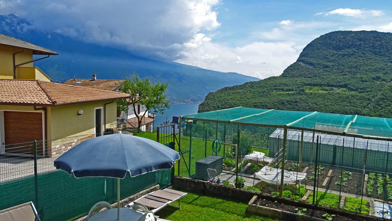 Villa Casa Del Borgo Pregasio Garden And View By Gardadomusmea Tremosine Esterno foto