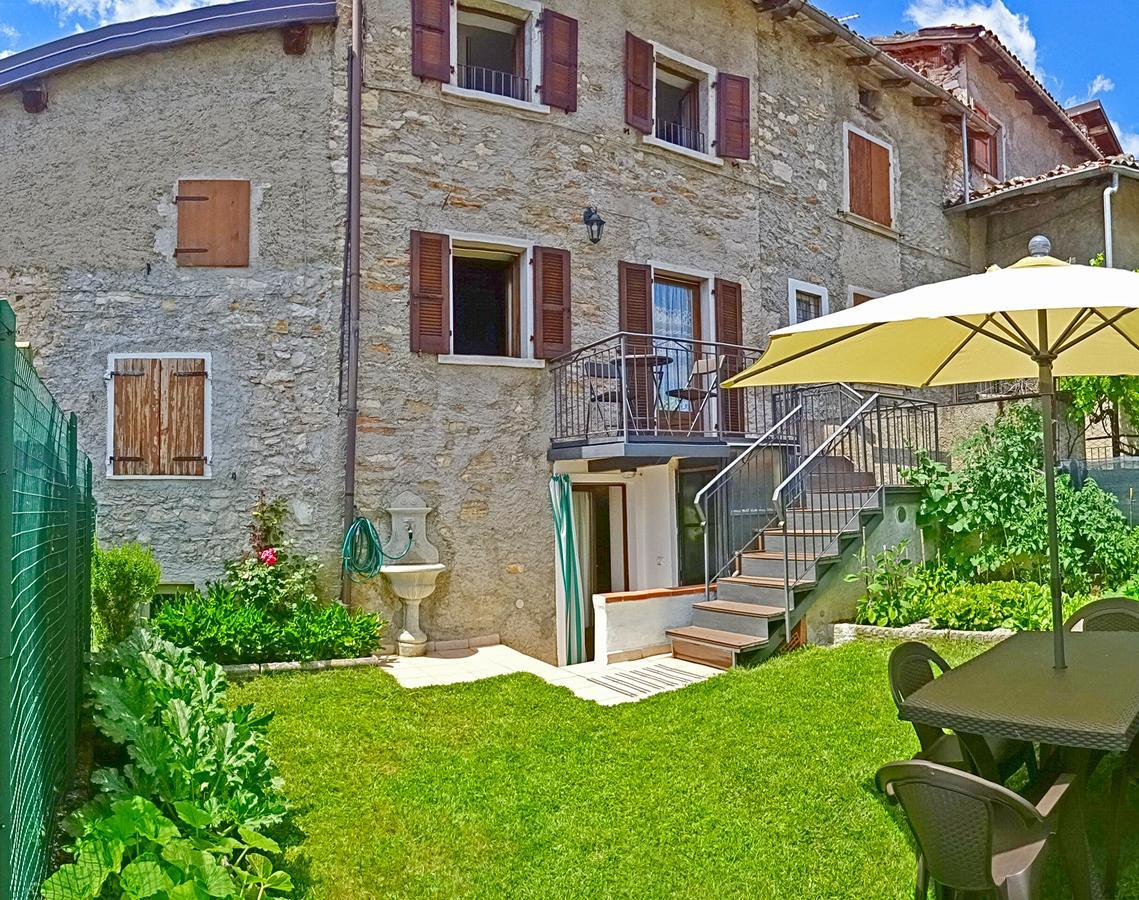 Villa Casa Del Borgo Pregasio Garden And View By Gardadomusmea Tremosine Esterno foto