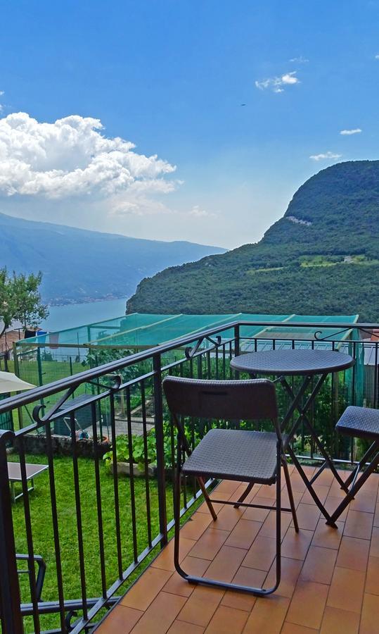 Villa Casa Del Borgo Pregasio Garden And View By Gardadomusmea Tremosine Esterno foto